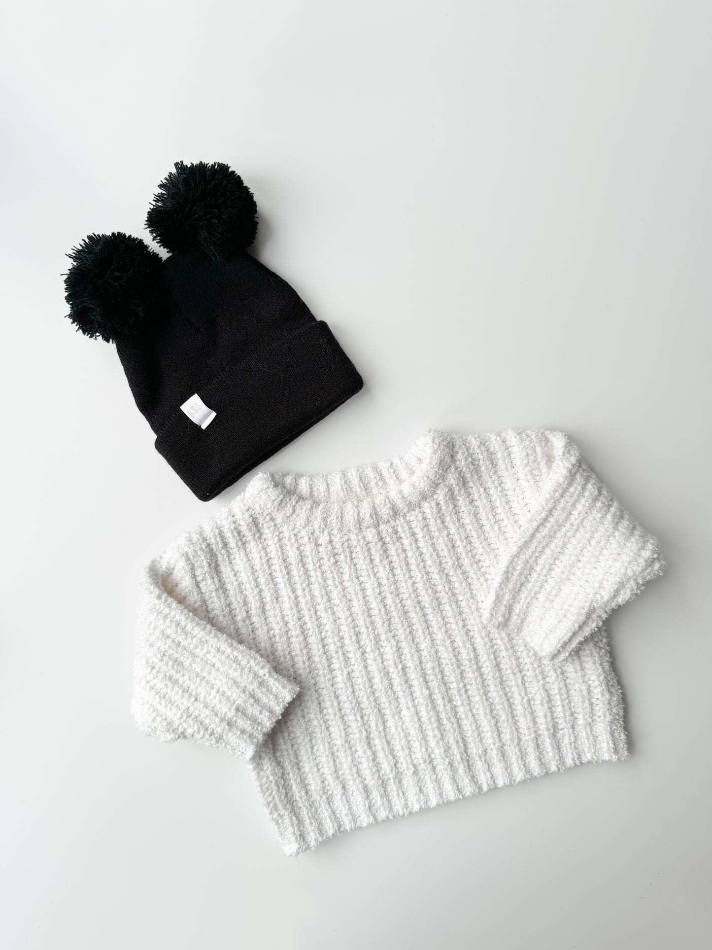 Double Pom Beanie Black