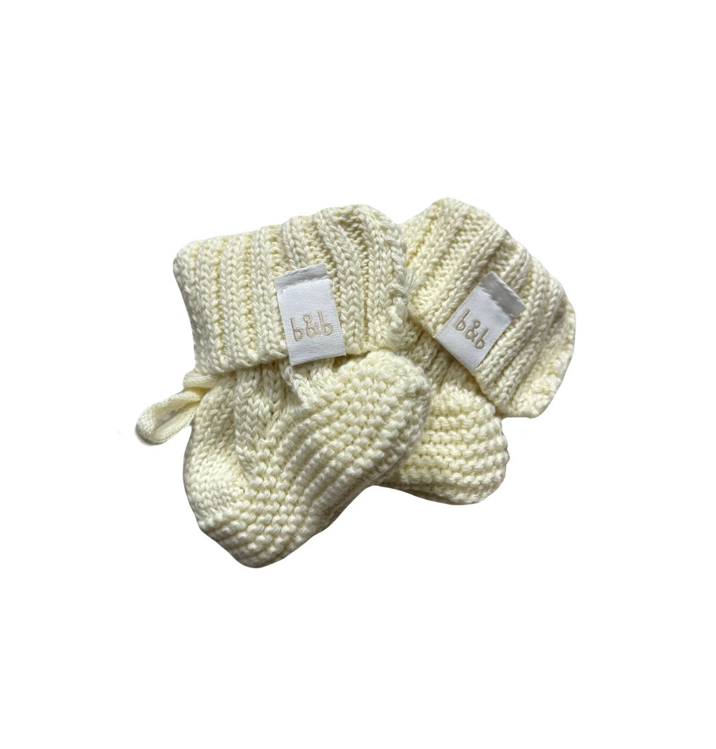 Knitted Booties - Cream